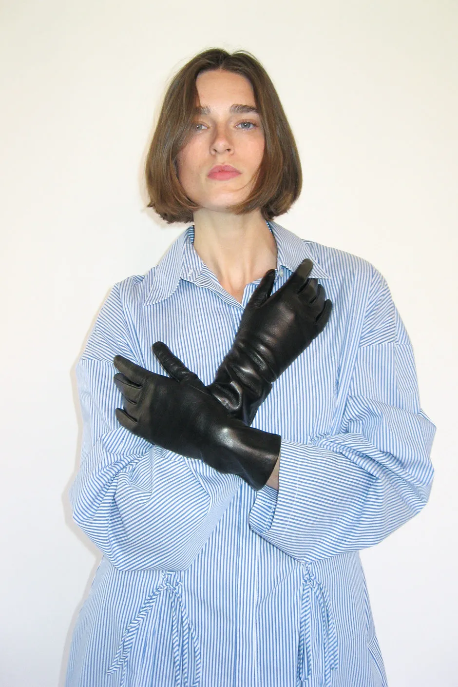 Classic Gloves in Black